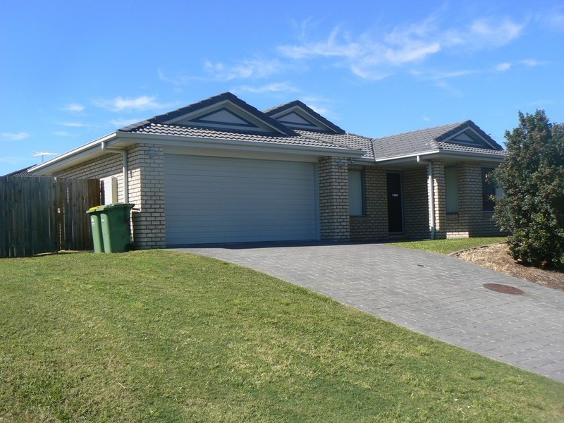 8 Lucy Street, Marsden QLD 4132