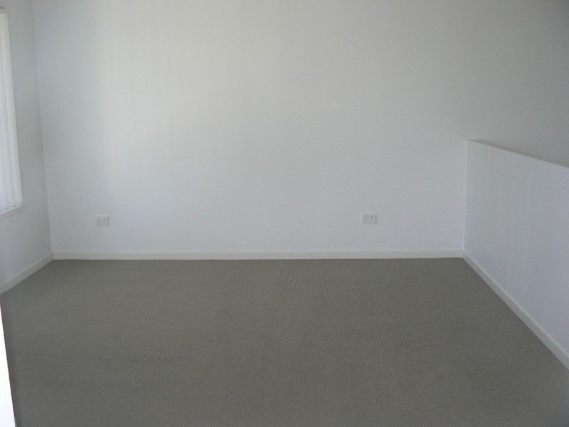 8 Lucy Street, Marsden QLD 4132