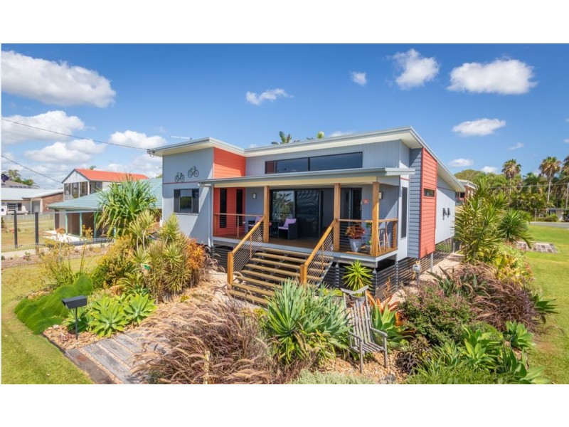 61 Esplanade, Godwin Beach QLD 4511