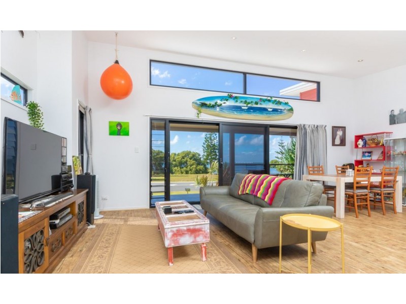 61 Esplanade, Godwin Beach QLD 4511