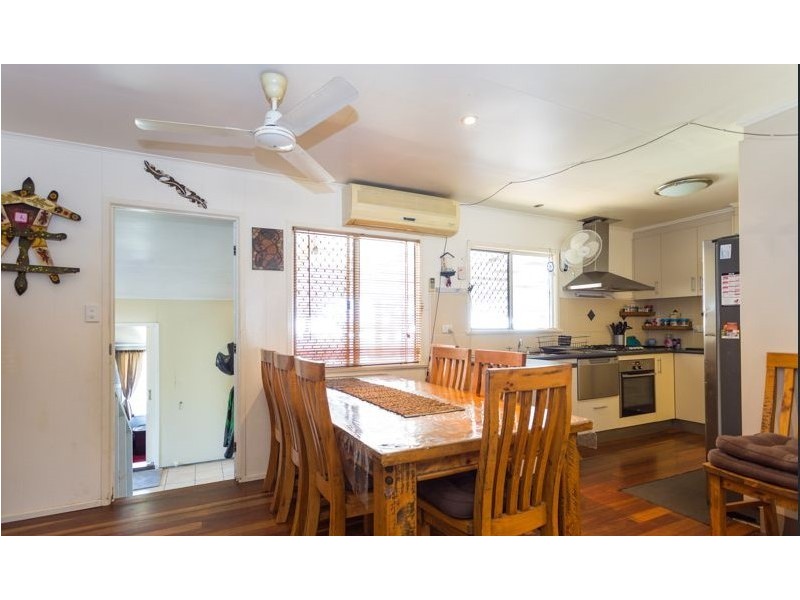 4 Hill End Road, Glenella QLD 4740