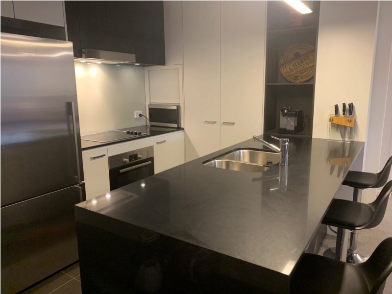 409/30 Festival Place, Newstead QLD 4006