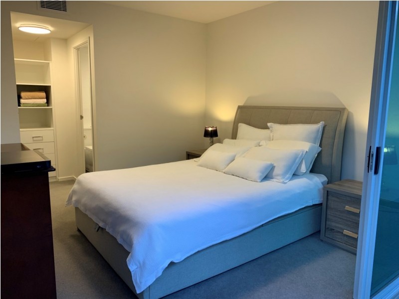 409/30 Festival Place, Newstead QLD 4006