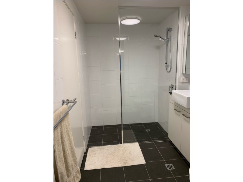 409/30 Festival Place, Newstead QLD 4006