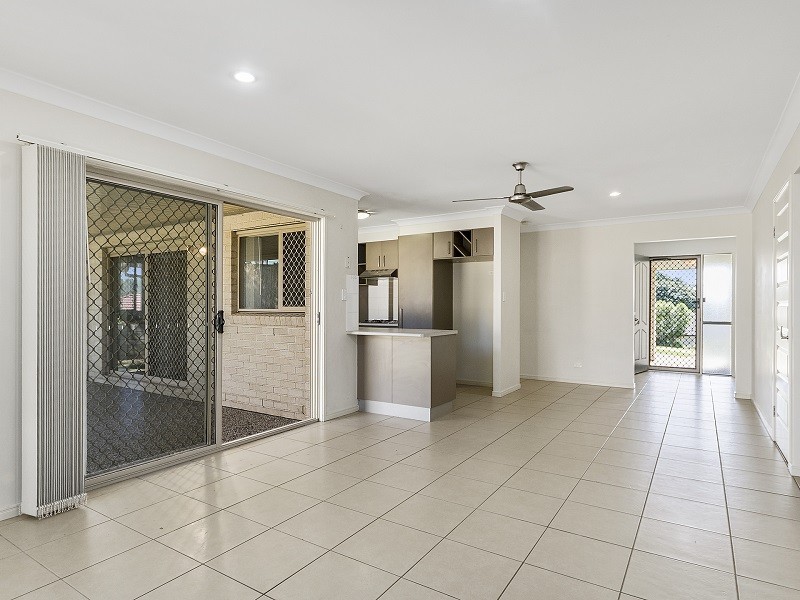 4 Agnes Street, Redbank Plains QLD 4301