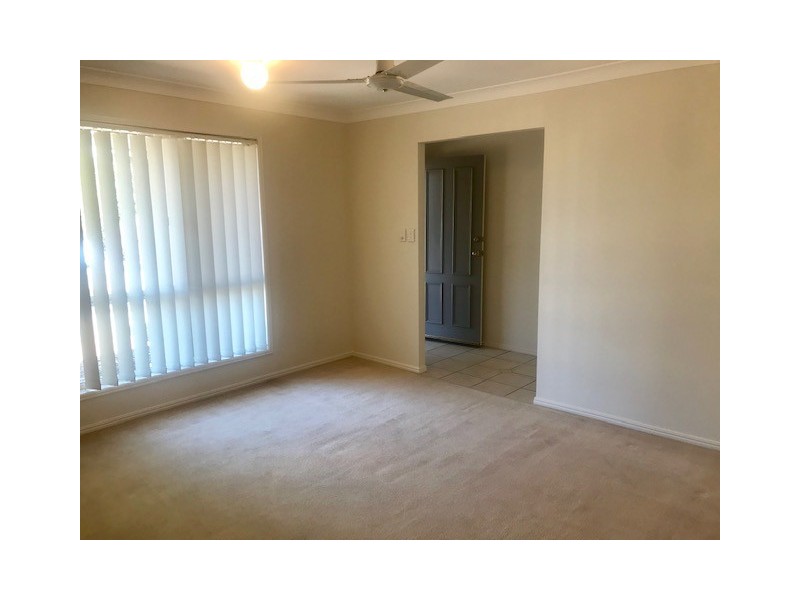 11 Berkshire Place, Springfield Lakes QLD 4300