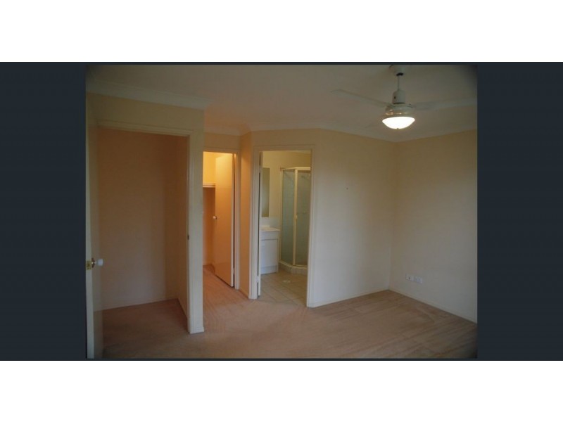 11 Berkshire Place, Springfield Lakes QLD 4300