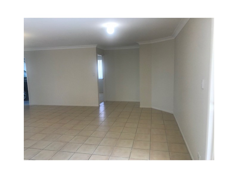 11 Berkshire Place, Springfield Lakes QLD 4300