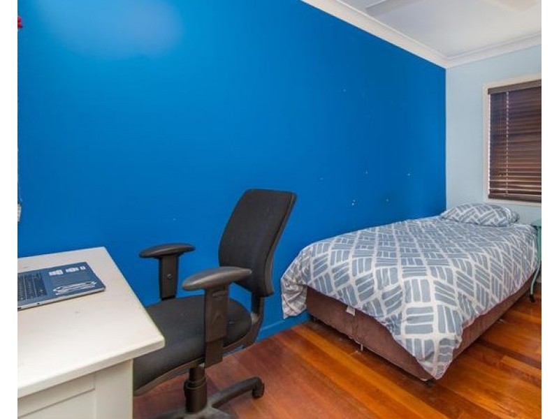 17 Chingford Street, Chermside West QLD 4032