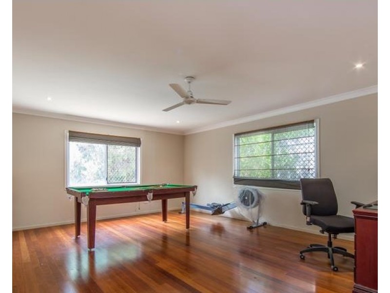 17 Chingford Street, Chermside West QLD 4032