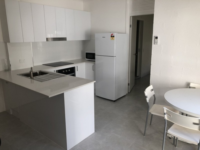 3 Whitmore St, Taringa QLD 4068