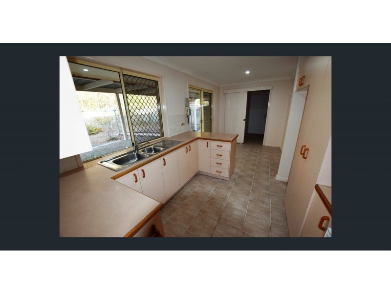 16 Maple Ave, Springfield QLD 4300