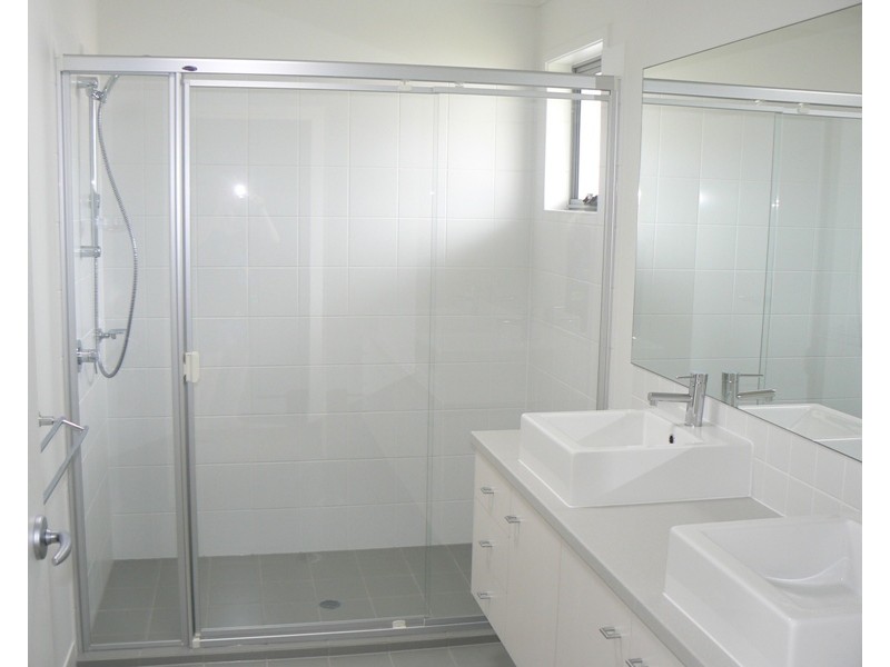 71 Torrens Crescent, Wakerley QLD 4154