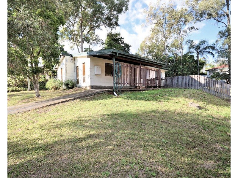 8 Antares Avenue, Kingston QLD 4114