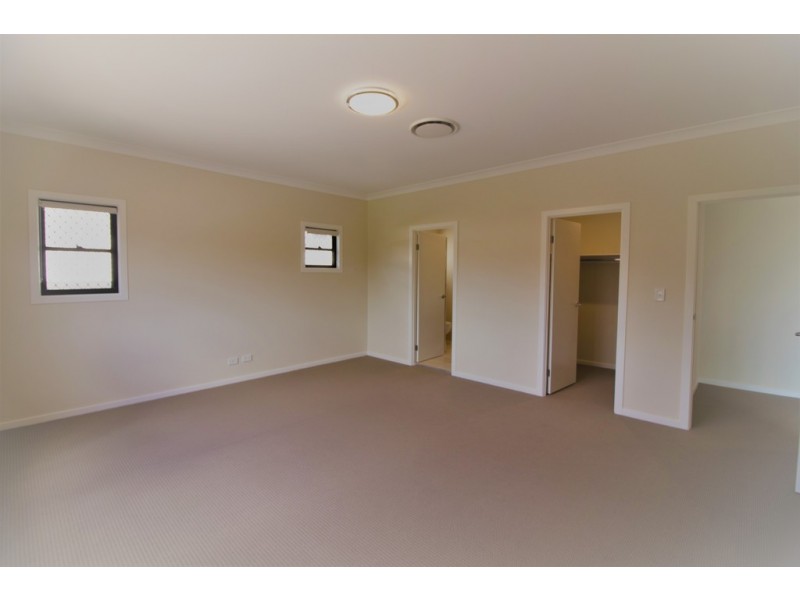 12 Thro Street, Sunnybank QLD 4109