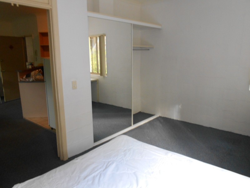 3 Whitmore St, Taringa QLD 4068