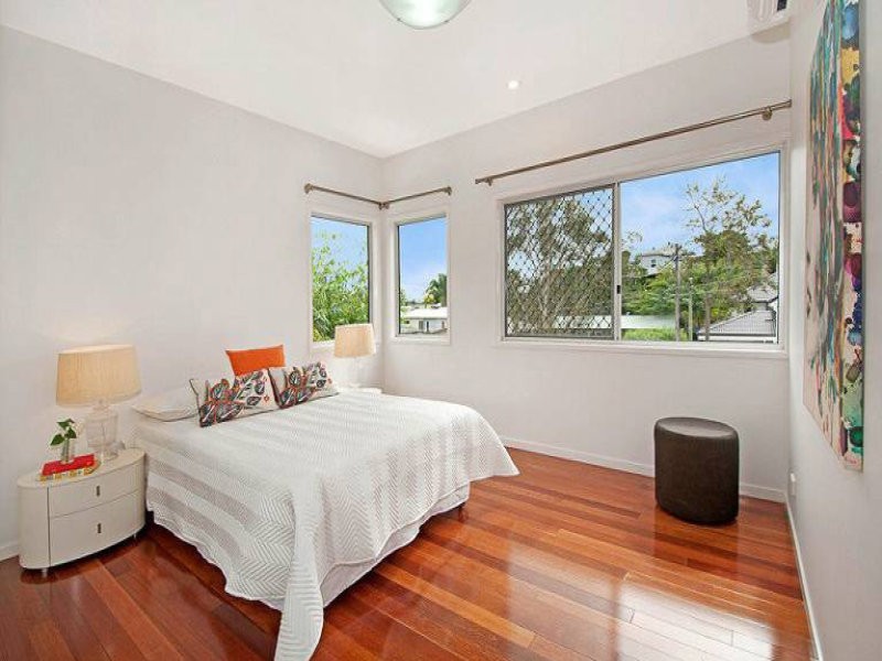 7 Doyle Street, Coorparoo QLD 4151