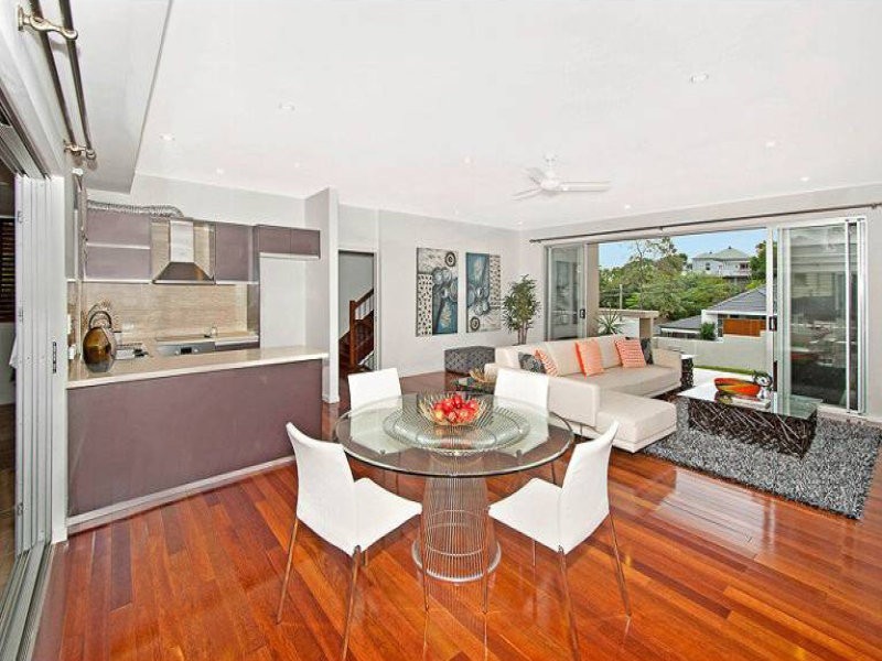 7 Doyle Street, Coorparoo QLD 4151