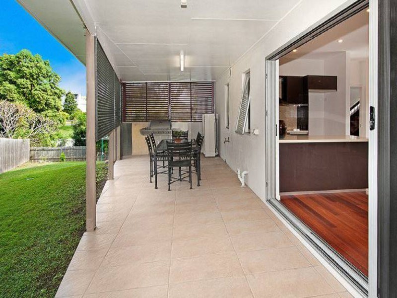 7 Doyle Street, Coorparoo QLD 4151