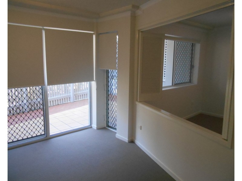 38 Lissner Street, Toowong QLD 4066