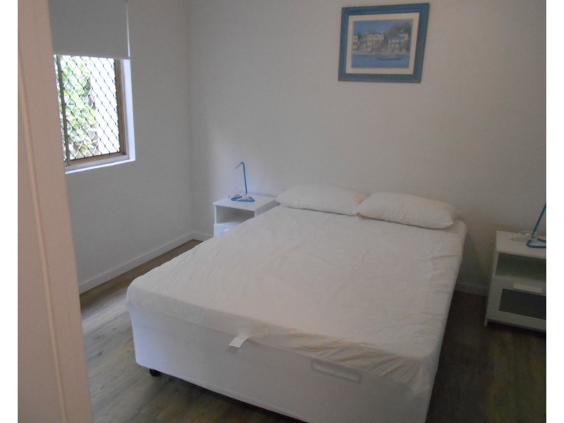 3 Whitmore St, Taringa QLD 4068