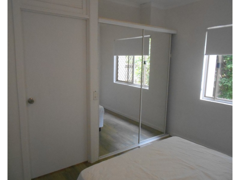 3 Whitmore St, Taringa QLD 4068