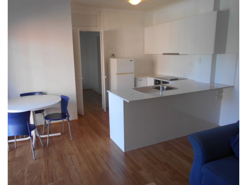 3 Whitmore St, Taringa QLD 4068