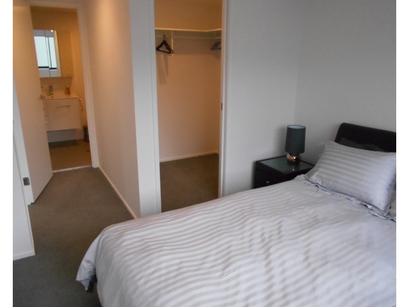 9 Walden Lane, Herston QLD 4006