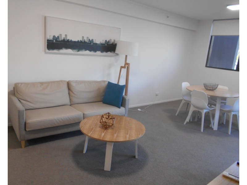 9 Walden Lane, Herston QLD 4006