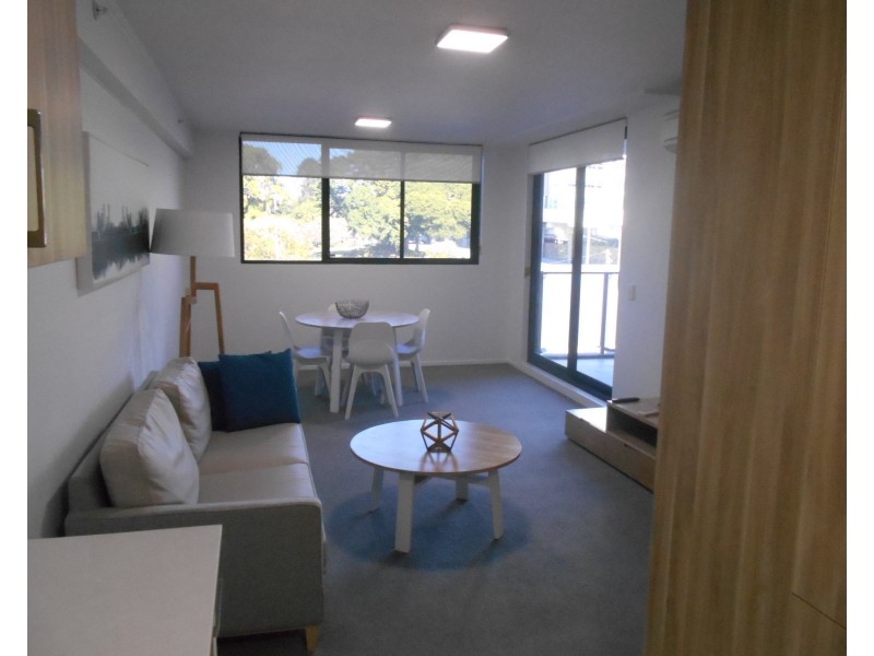 9 Walden Lane, Herston QLD 4006