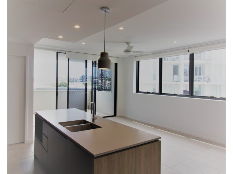 J10511/77 Jane Street, West End QLD 4101