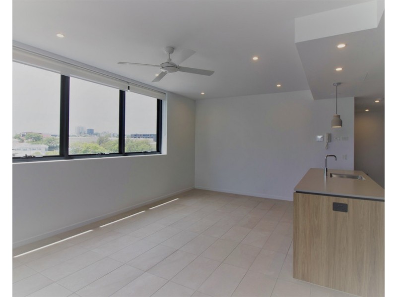 J10511/77 Jane Street, West End QLD 4101