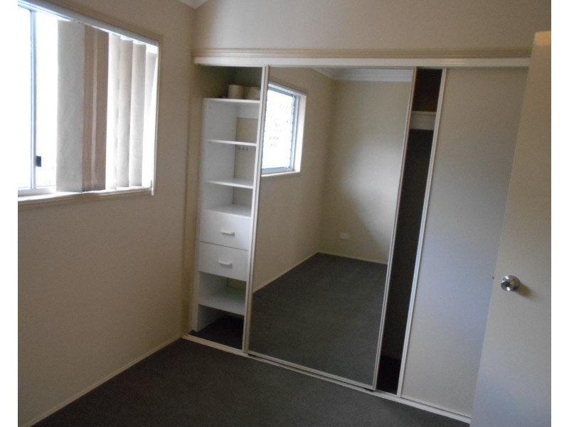 77 Sherwood Rd, Toowong QLD 4066