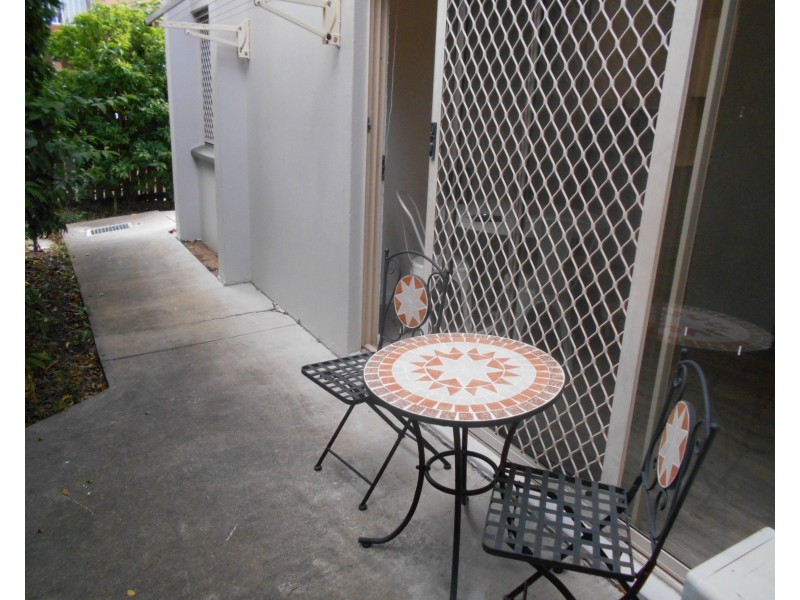 3 Whitmore St, Taringa QLD 4068