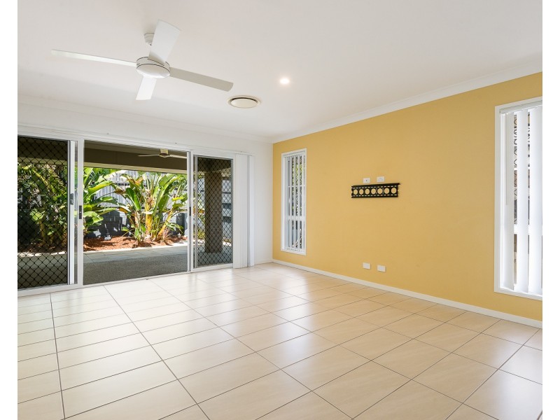 11 Valentine Circuit, Augustine Heights QLD 4300