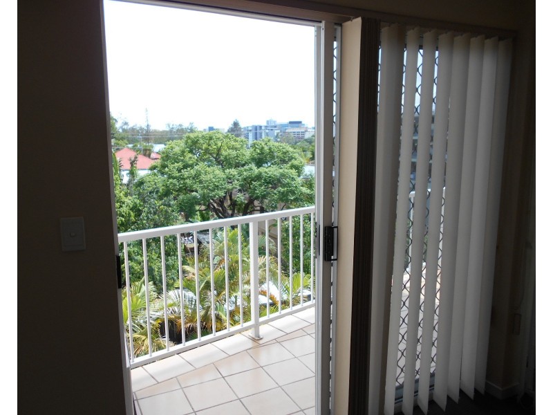 38 Lissner St, Toowong QLD 4066