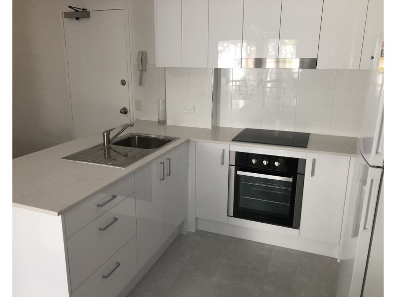 3 Whitmore St, Taringa QLD 4068
