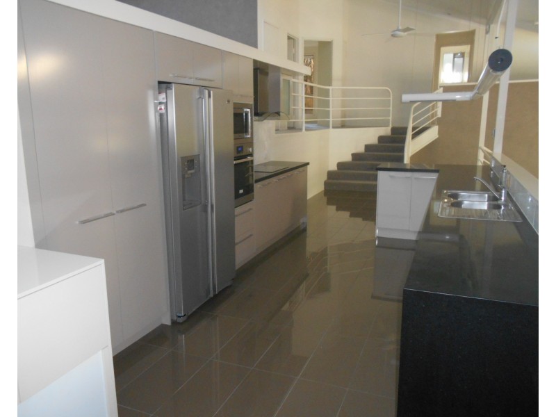 41 Morningview St, Chapel Hill QLD 4069