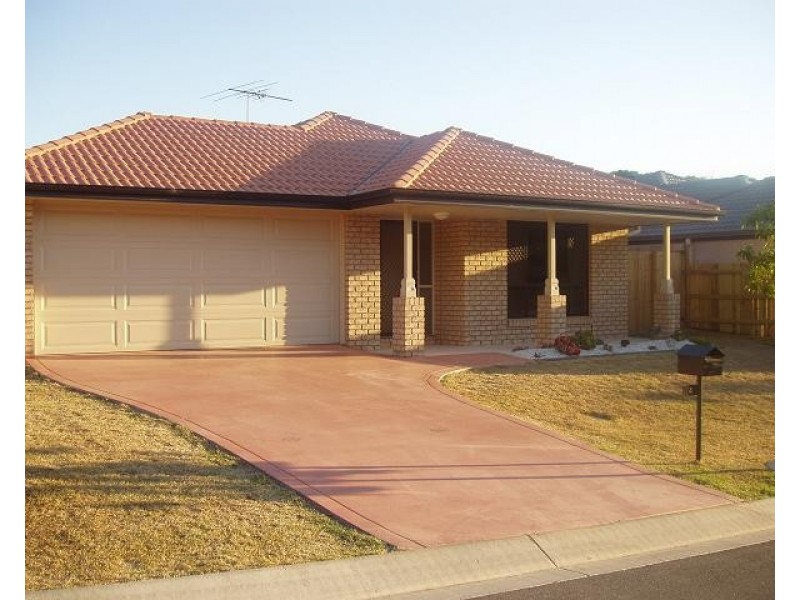 4 Fig Tree Place, Wakerley QLD 4154