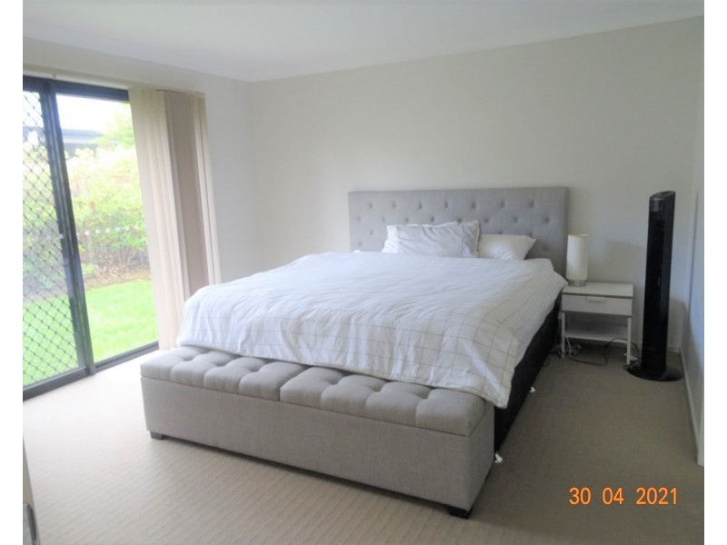 4 Fig Tree Place, Wakerley QLD 4154