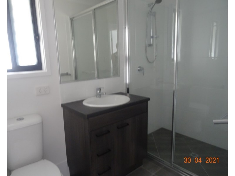 3B43 Rosella Street, Loganlea QLD 4131