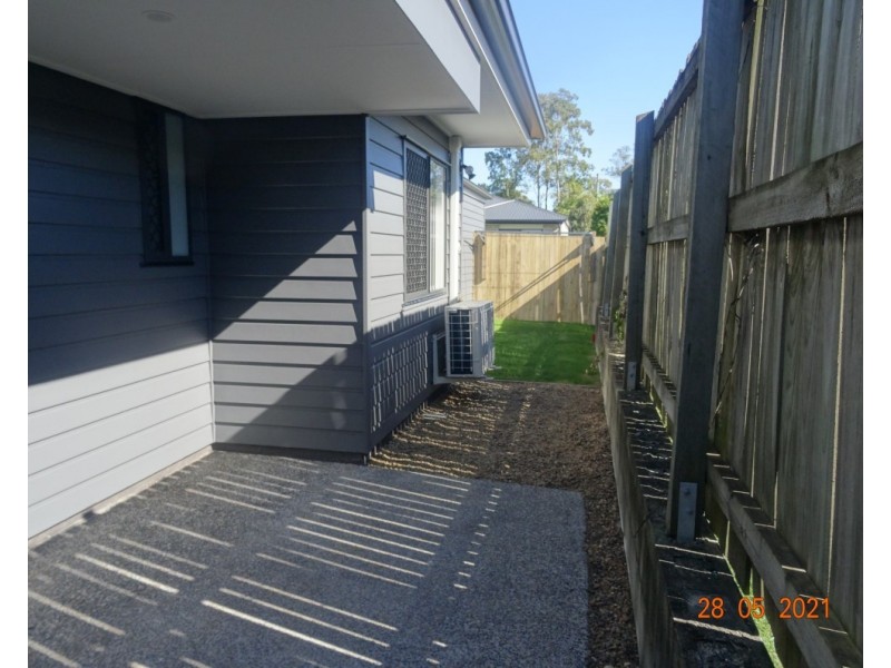 3B43 Rosella Street, Loganlea QLD 4131