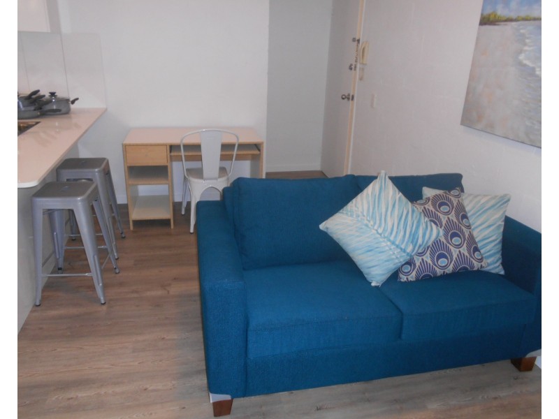 3 Whitmore St, Taringa QLD 4068