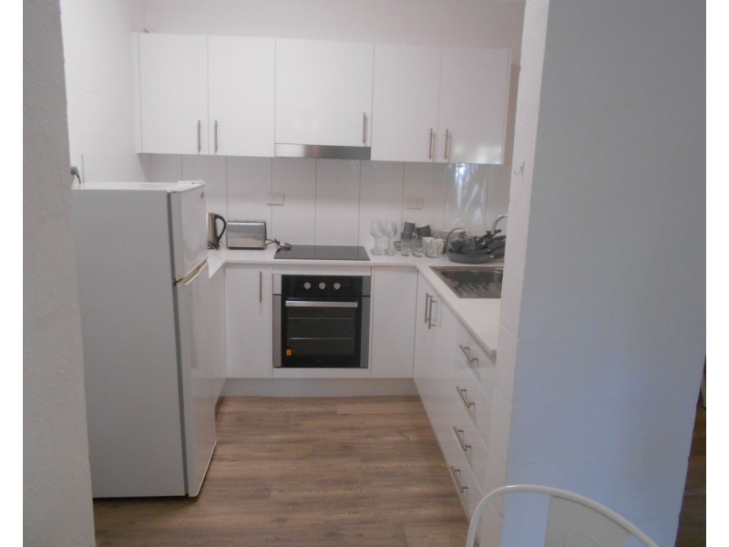 3 Whitmore St, Taringa QLD 4068