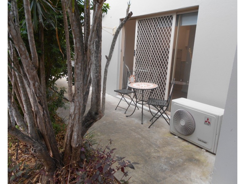 3 Whitmore St, Taringa QLD 4068