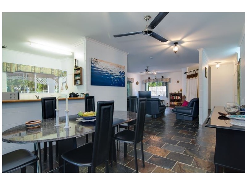 Oak Beach QLD 4877