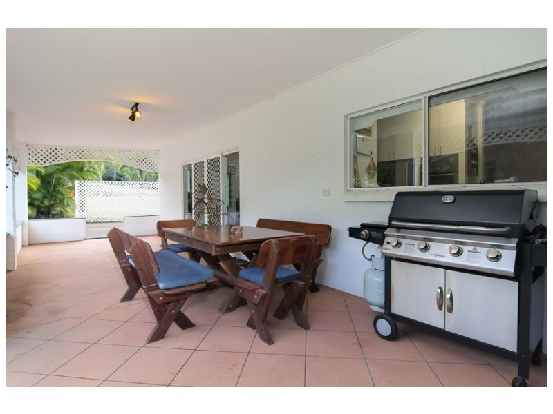 Oak Beach QLD 4877
