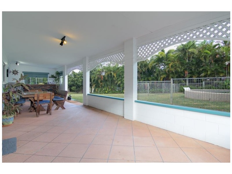 Oak Beach QLD 4877