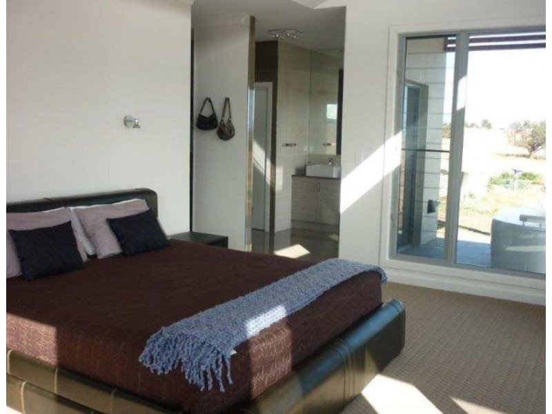 Deebing Heights QLD 4306