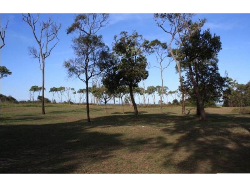 Moore Park Beach QLD 4670